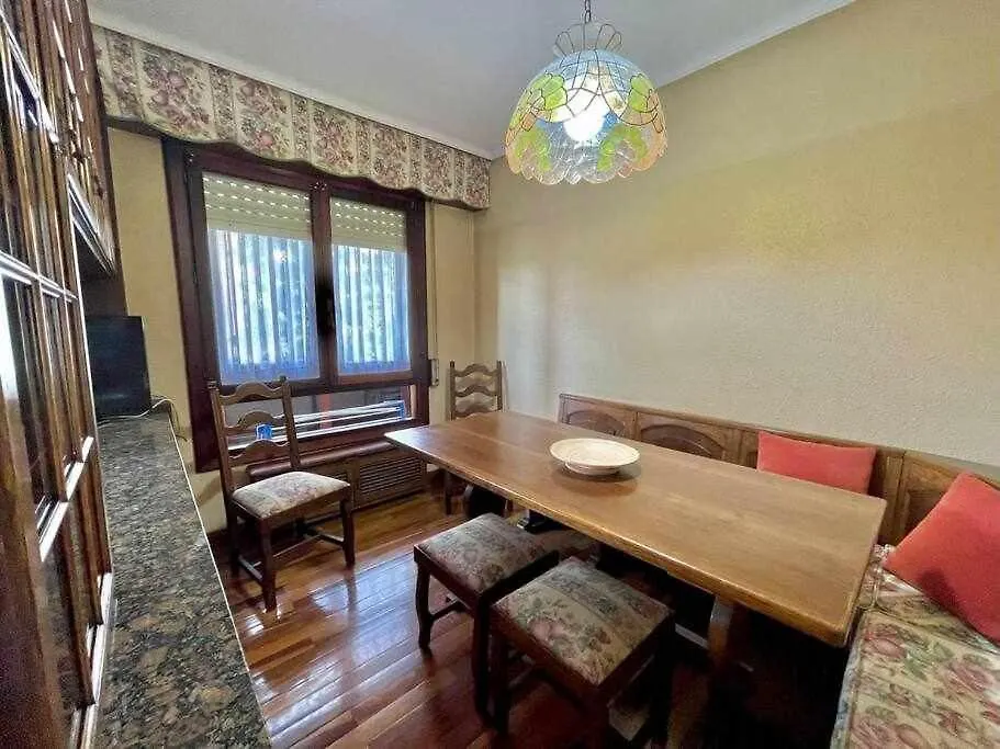 Amatxo Maitia Amplio Piso En Zona Residencial Apartment Bilbao 0*,